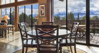Mountain Retreat-Amazing Views-Gourmet Kitchen-Air Conditioning STR2024-038