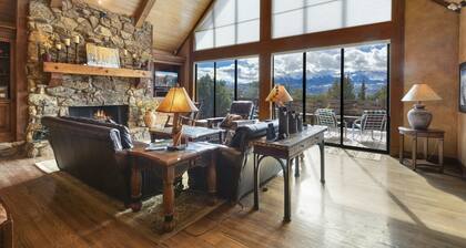 Mountain Retreat | Amazing Views | Gourmet Kitchen | A/C | STR2025-062