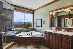 Shower, jetted bath, free toiletries, hair dryer - Mountain Retreat | Stunning Views | A/C | Hot Tub STR2025-062 (Ridgway)