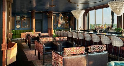 The Memphian, a Tribute Portfolio Hotel