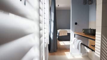 Classic-dobbeltværelse | Strygejern/strygebræt, gratis Wi-Fi, sengetøj