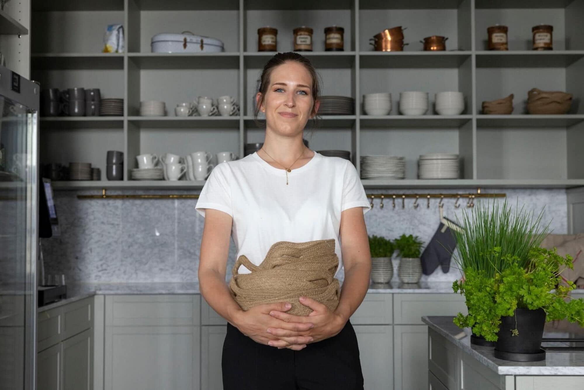 daily buffet breakfast (eur 22.90 per person)