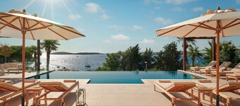 Villa Hvar Deluxe Palace 1 de lujo con piscina privada y sauna, de lado a la playa en la isla de Hvar