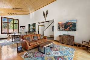 TV, fireplace, offices