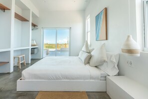 3 bedrooms, desk, travel crib, free WiFi