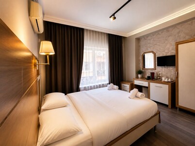 Mola Otel