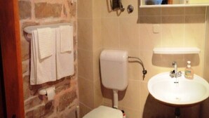 Studio (Studio Apartment) | Bathroom - Apartments Agava & Lucija (Selca)