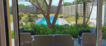 Villa, heated pool, hammam, 200m from the beach, 8 people, sea view