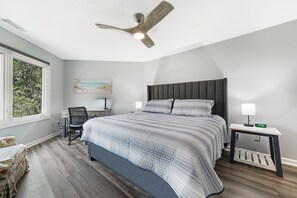 2 bedrooms, desk, iron/ironing board, free WiFi