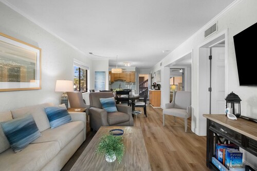 2 Bedroom Lovely Comfort - Oceanfront Resort - King Bed - Beach & Tennis D12