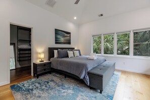 7 bedrooms, iron/ironing board, free WiFi, bed sheets