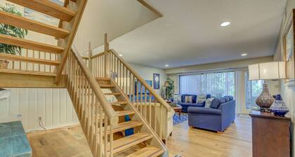 1425 South Beach: Ocean View Villa. 4 Bedrooms, Free Bikes, Pool