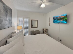 1 bedroom, iron/ironing board, Internet, bed sheets