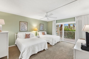 3 bedrooms, iron/ironing board, Internet, bed sheets - Beach-side, beautiful low-rise with uncrowded beach! (Destin)