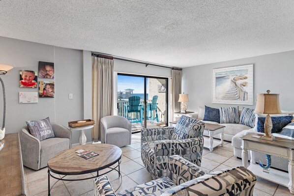 Fernseher, Bücher, Videothek