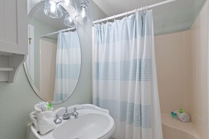 Shower, towels