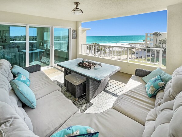 TV, DVD player, video library - Beach-side, beautiful low-rise with uncrowded beach! (Destin)