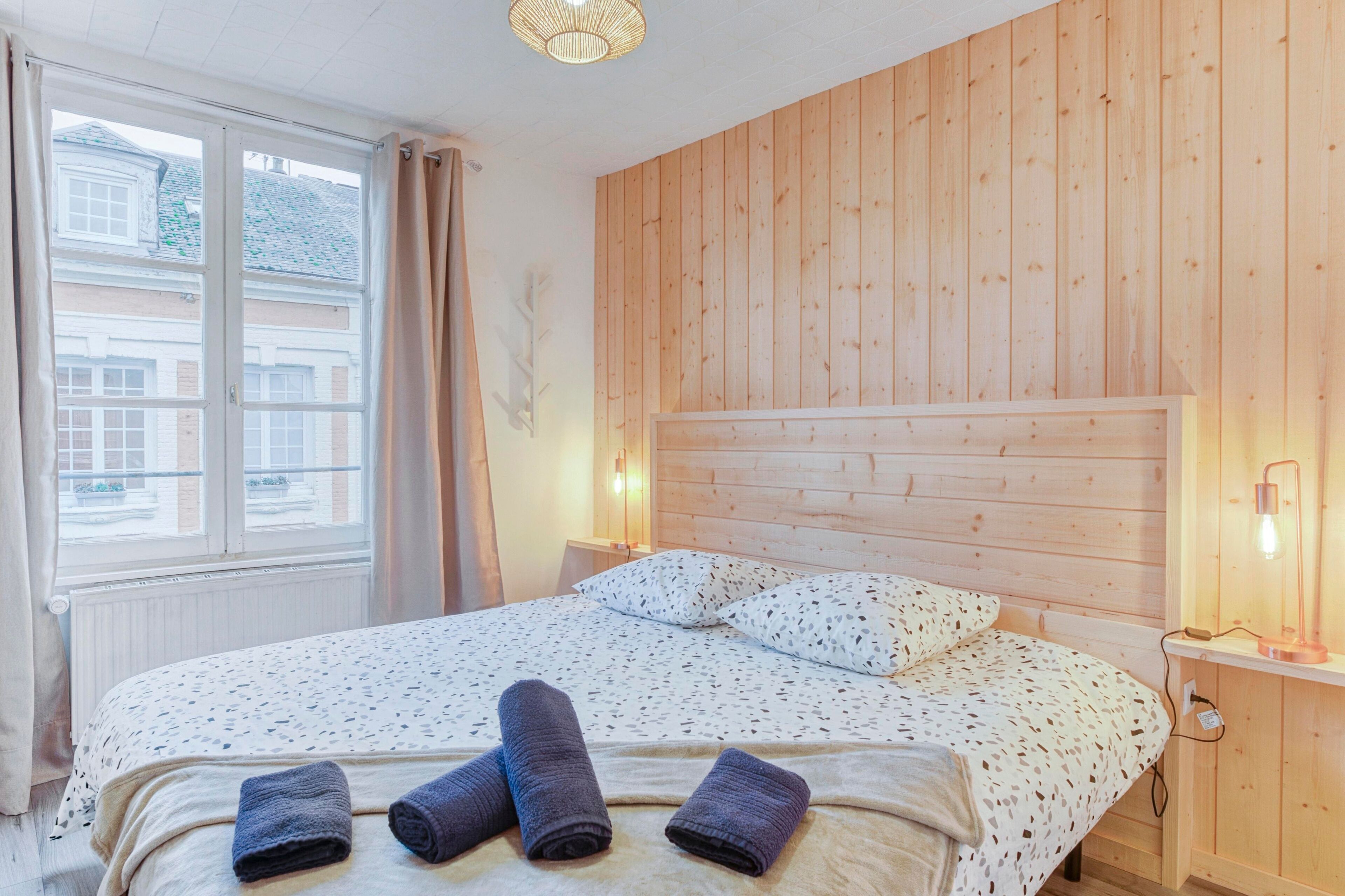 3 chambres, fer et planche à repasser, Wi-Fi gratuit