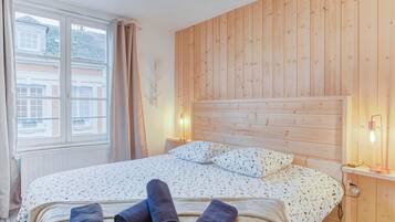 3 slaapkamers, een strijkplank/strijkijzer, gratis wifi