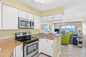 Fridge, microwave, oven, stovetop - Beach-side, beautiful low-rise with uncrowded beach! (Destin)