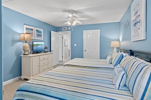 2 bedrooms, iron/ironing board, internet, bed sheets