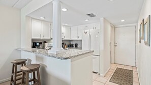 Unclassified image, 2 of 50, button