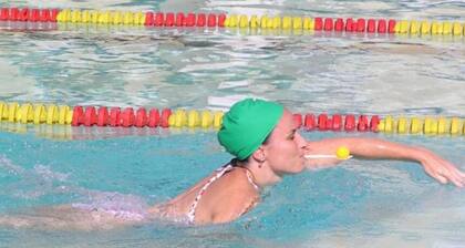 Tour to volcan, swim with sharks - Single Room #1