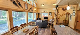 Nordic Village Cabin in the heart of Mazama