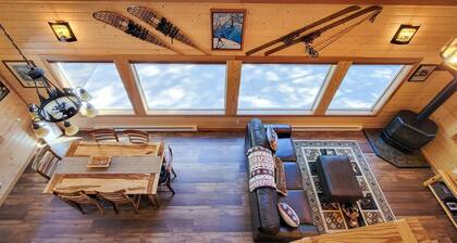 Nordic Village Cabin in the heart of Mazama