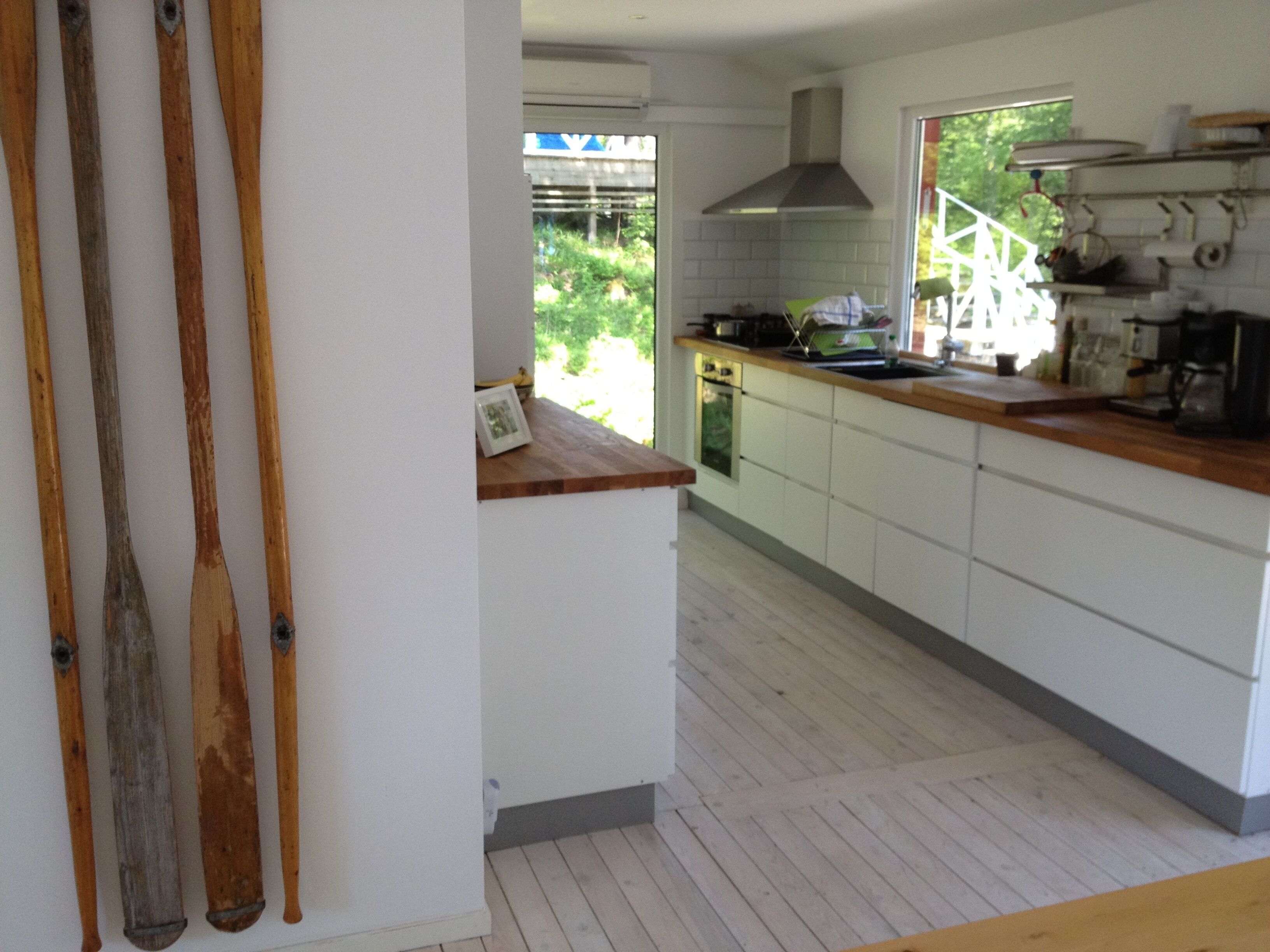 ثلاجة، فرن، موقد طهي مسطح، غسالة أطباق