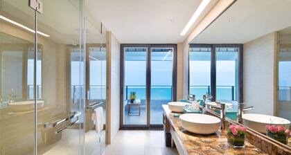 Wyndham Grand Plaza Royale Shuangyue Bay