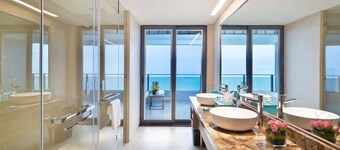 Wyndham Grand Plaza Royale Shuangyue Bay