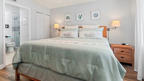 2 bedrooms, desk, iron/ironing board, travel cot - Renovated Coastal Escape with Balcony Overlooking the Ocean (St. Augustine)