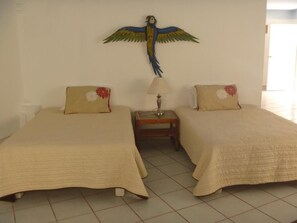 开间套房 | 羽绒被、免费 WiFi、床单