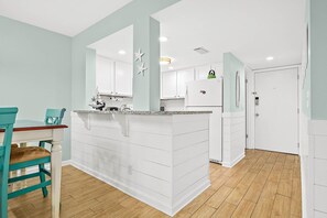 Fridge, dishwasher, coffee/tea maker, toaster - Family-Friendly Poolside Condo - Walk to Beach, Resort Amenities & Hot Tubs (St. Augustine)