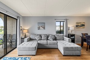 Smart-TV, DVD-Player, Arbeitsbereiche