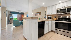 Fridge, microwave, oven, stovetop - 3126 Ocean Front 1st Floor (St. Augustine)