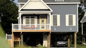 Unclassified image, 5 of 72, button - NEW 3 BR/2.5BTH near Bethany Beach/home on stilts, open floor plan/1st FL Master (Ocean View)