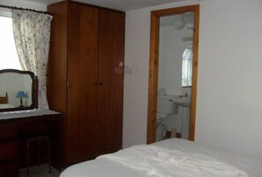 8 bedrooms, WiFi