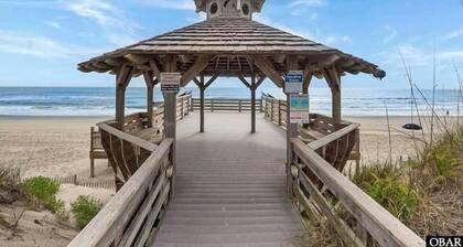 Grandparents to babes • 7BR + Private Pool & Spa