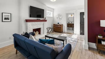 Smart TV, fireplace, offices