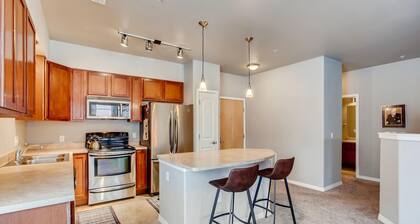 Entire 2 Bed 2 Bath Lone Tree Condo