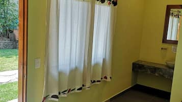 Double Room | Free WiFi, bed sheets