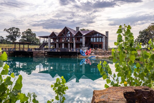 Exterior - Discover the Beauty of Crystal Lake Ranch Mansion in Broken BowEscape to your own private retreat. The Mansion at Crystal Lake Ranch is a 6,000 sq ft luxury lodge nestled on a secluded 6-acre estate with a private pond, horse pasture views (Broken Bow)