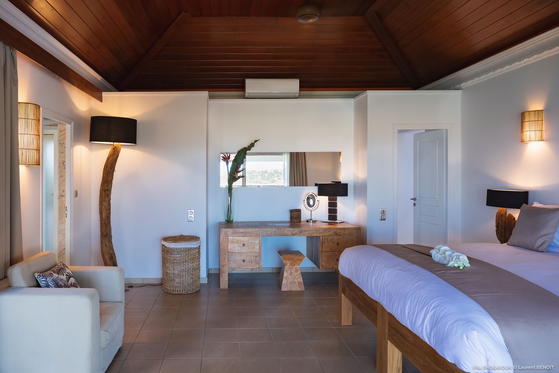 3 habitaciones y caja de seguridad en la habitación 