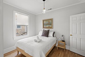 2 soverom, strykejern/-brett, wi-fi (inkludert) og sengetøy