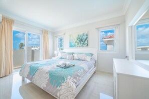 4 soverom, strykejern/-brett, wi-fi (inkludert) og sengetøy