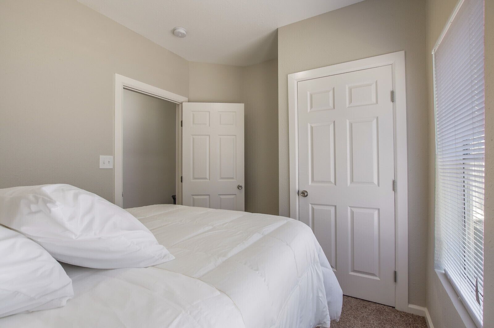 2 間睡房、書桌、免費 Wi-Fi、床單