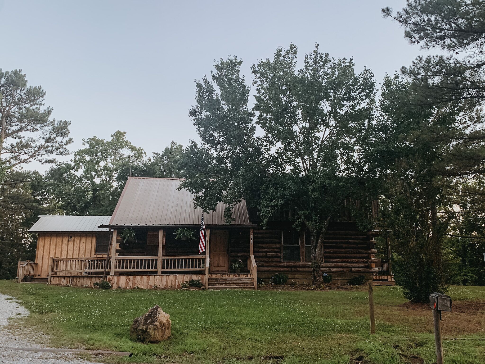 Cabin by the Caves near Robber's Cave State Park 