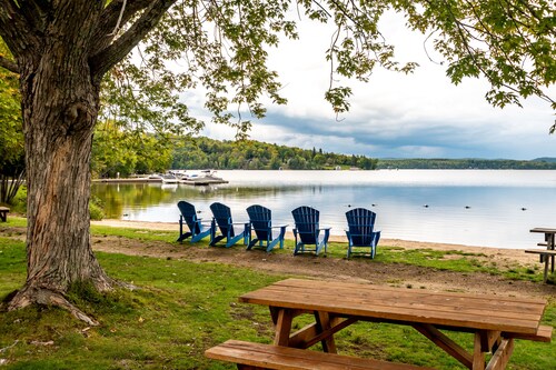 Muskoka Night Dreams: Enjoy 3 King Beds!